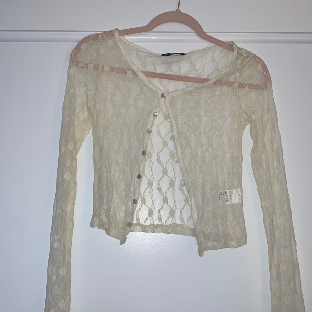 Lace going out top